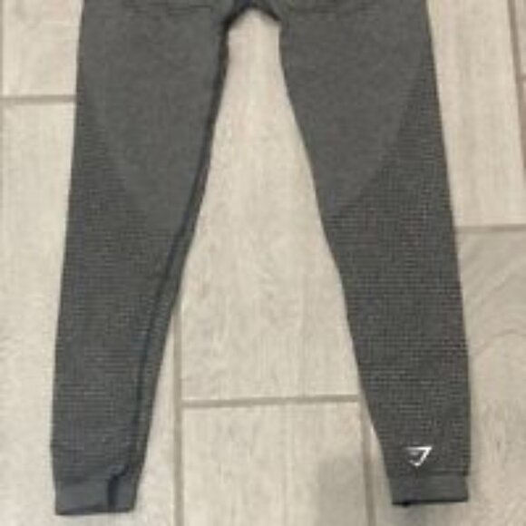 Gymshark Gray Leggings - Picture 6 of 13
